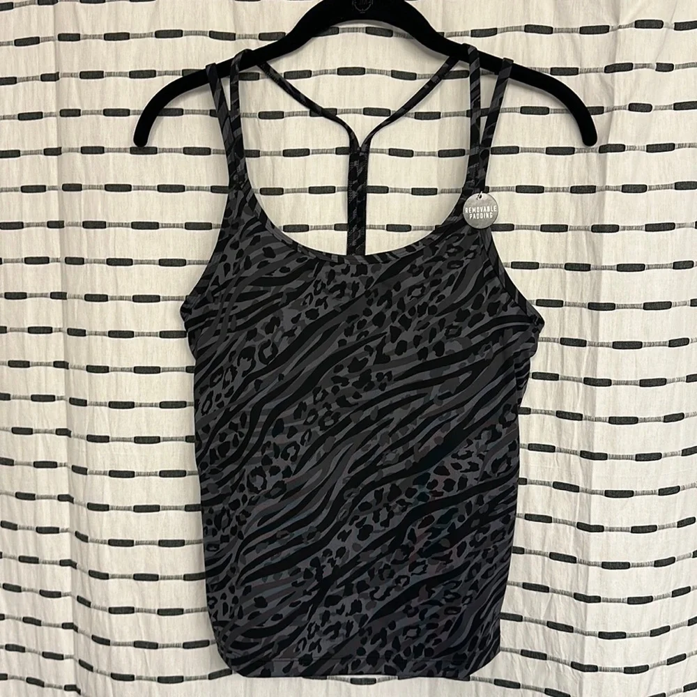VS PINK Brami Tank Size Medium - Picture 3 of 11